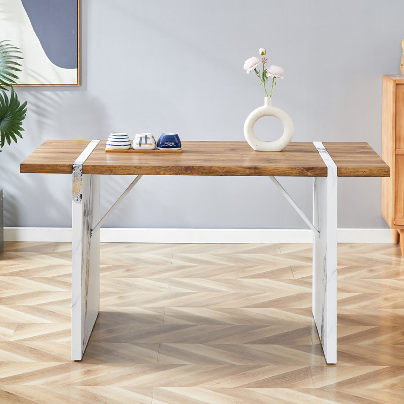 Table de salle à manger carrée de style moderne, table de salle à manger en panneau de fibres à densité moyenne, 55 x 31,5 pouces, peut être utilisée avec 4 ou 6 chaises.