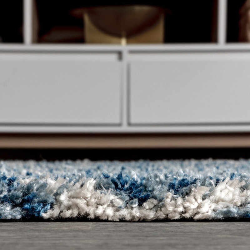 Tapis bleu indigo / ivoire Ishaan Ogee, Rectangle 7 pi 9 po x 10 pi