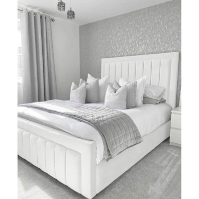 Bastiaan Upholstered Ottoman Storage Bed