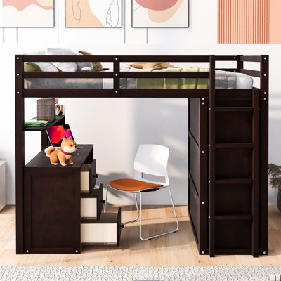 Lit mezzanine double avec garde-robe. Fabrication solide. Tiroirs et bureau polyvalents. Pièce de chambre à coucher moderne. Armoire, tiroirs. Étude de travail. Chambre fonctionnelle.