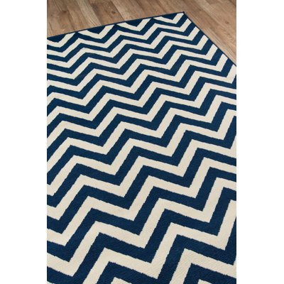 Irita Chevron Indoor / Outdoor Rug