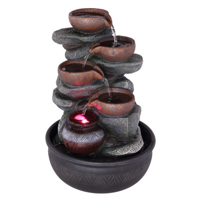 Brunnen Heanor aus Kunststoff mit Licht