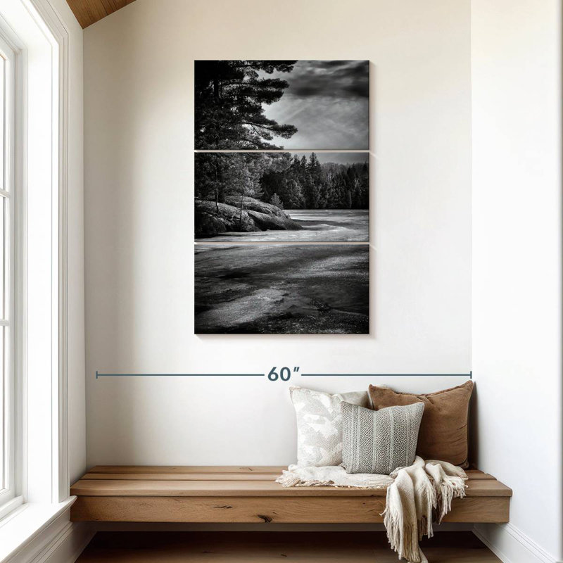 Alvord Gullwing Lake, 45" H x 28" W