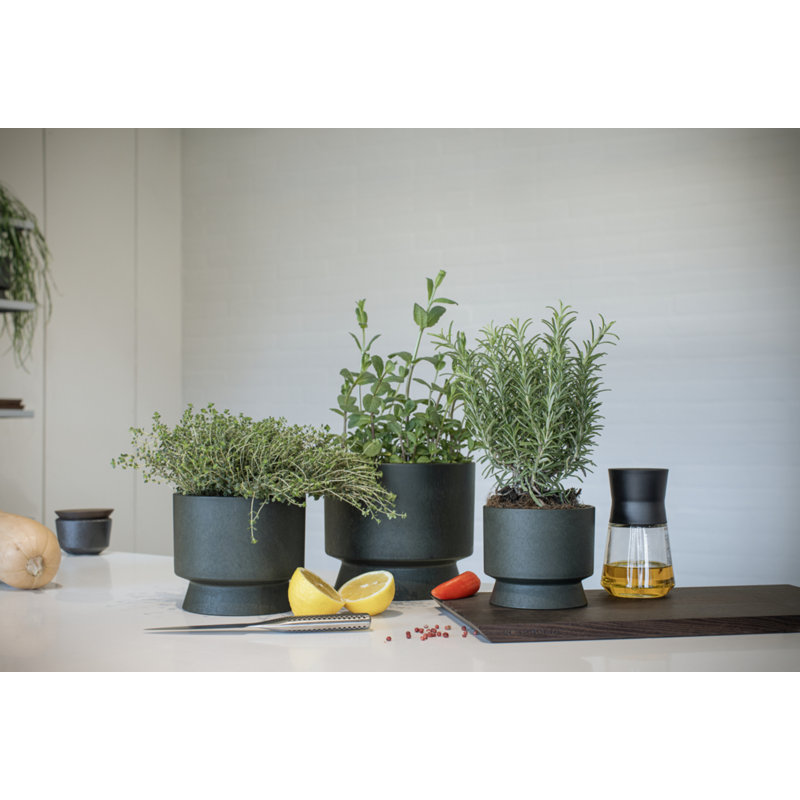 Recycled Planter, Green, 4.1" H x 4.7" W x 4.7" D