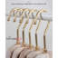 Cintre en bois-102624717
