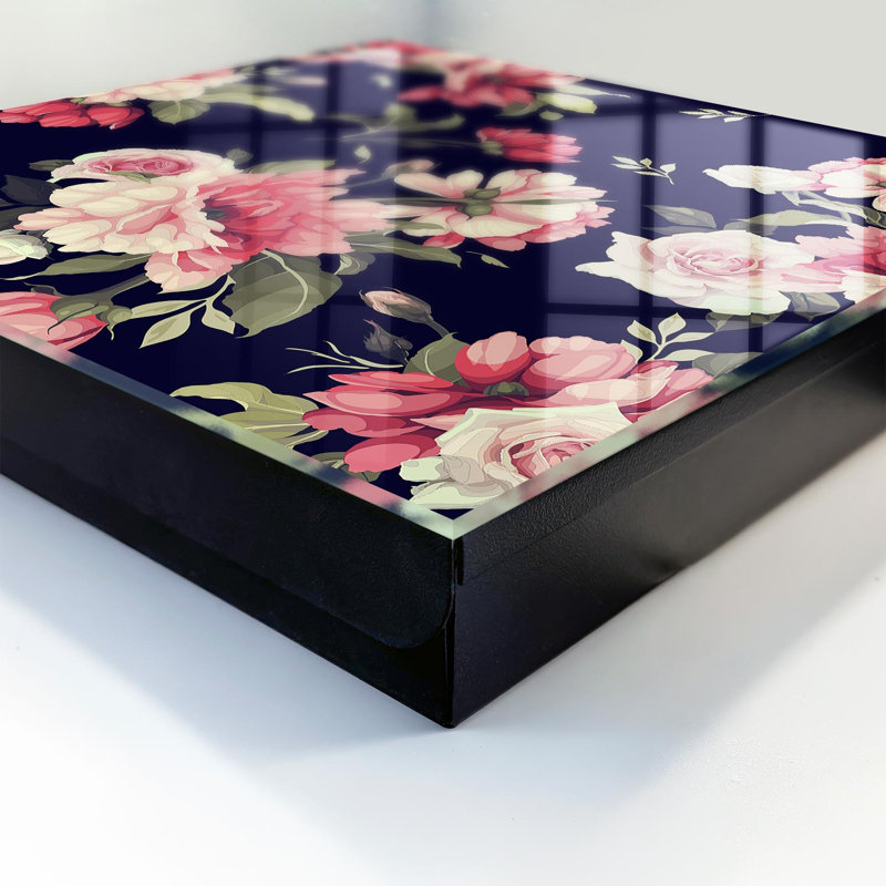 Decorative key box for wall, Opens to the right, 30x30x5, White, Effective flowers on a dark background, 