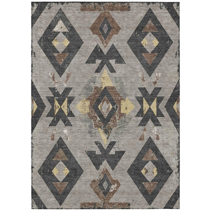 Tapis intérieur/extérieur lavable, 152 x 244 cm, taupe, anthracite et blé, à motifs aztèques.
