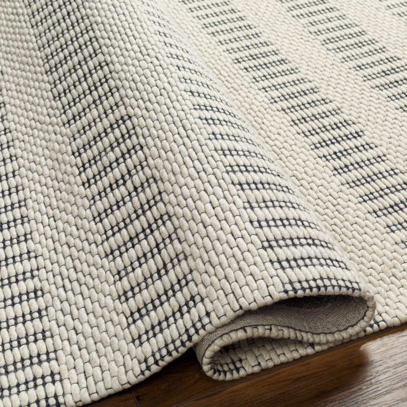 Denaria Striped Indoor Rug, Rectangle 2'3" x 3'9"