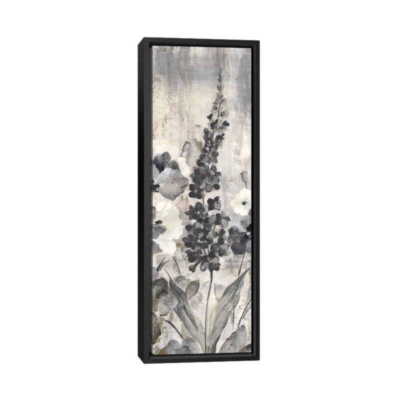 «Crystal Raindrops Panel III, Black & White» par Silvia Vassileva, impression sur toile, H 48 po x l 16 po x P 1,5 po