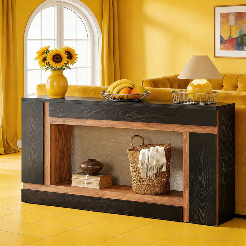 Console de style contemporain avec rangement à deux niveaux, idéale pour les couloirs et les salons, alliant design moderne et polyvalence.
