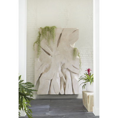LG Wall Décor