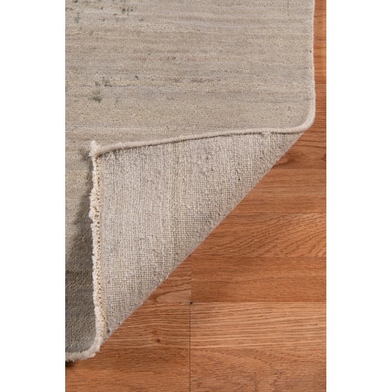 Dazzle Floral Area Rug in White, Rectangle 2' x 3'