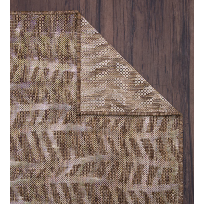 Tapis brun / naturel intérieur / extérieur, Rectangle 8 pi x 10 pi