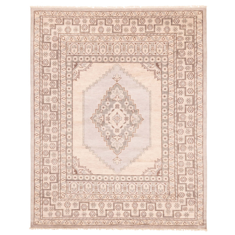 Jules Serapi Beige Rug 8'2" x 10'1"