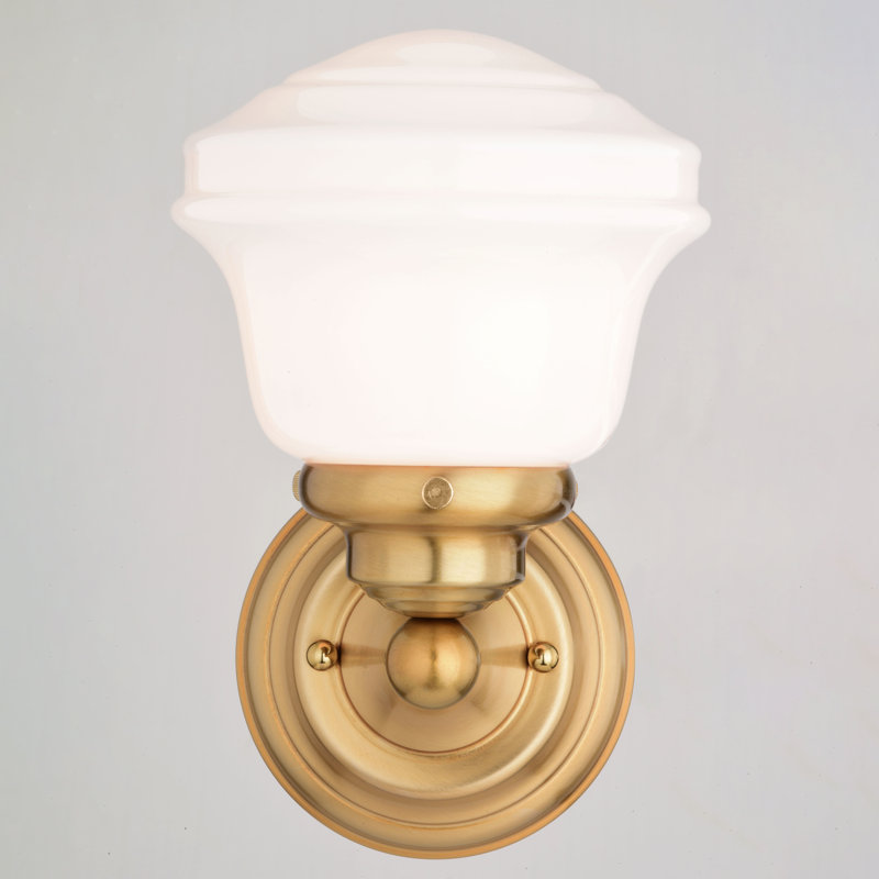Éclairage pour meuble-lavabo à intensité variable Margaree, H 10,5 po x l 6,75 po x P 6,75 po, Laiton naturel, Une lumière