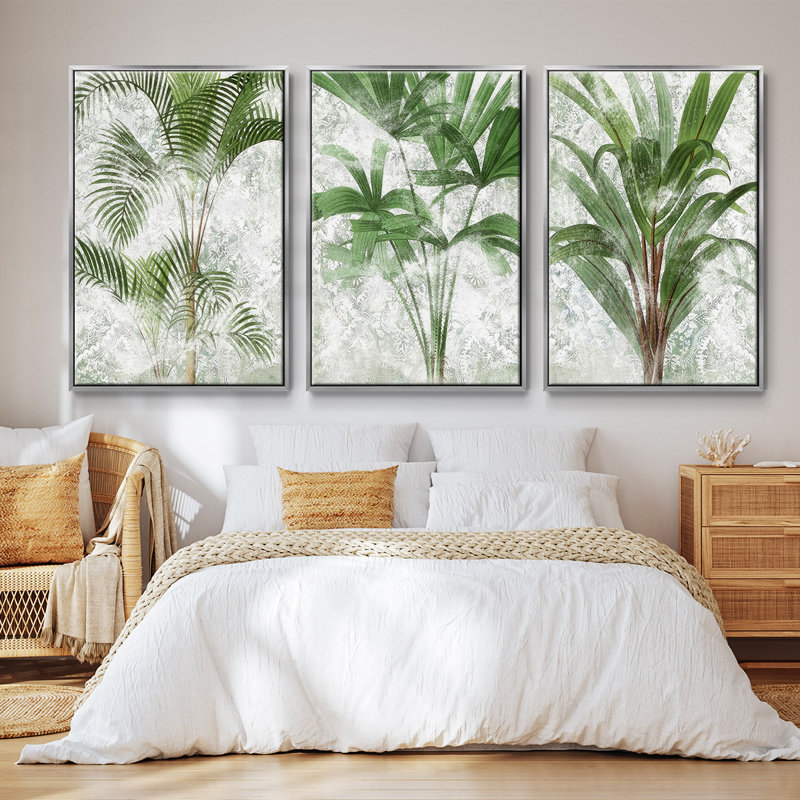 Lace Palms I, ensemble de 3 toiles encadrées sur toile, H 36 po x l 72 po, Encadrement argenté