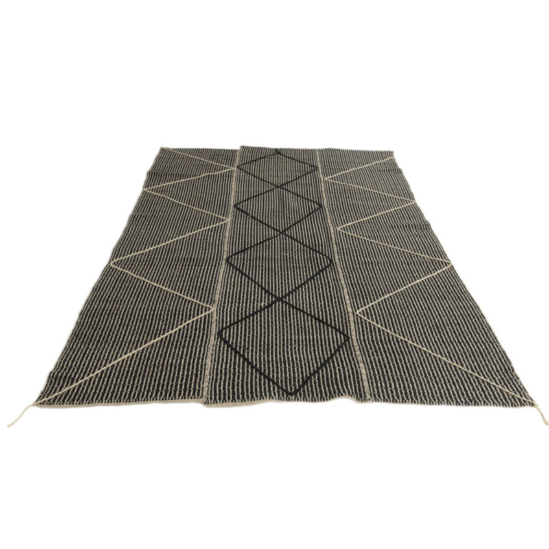 Odea Black Rug