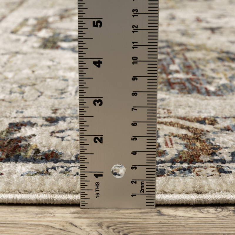 Elizzabeth Traditional Center Medallion Beige/ Multi Area Rug, Rectangle 3'3" x 5'