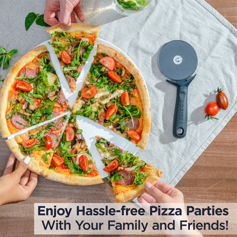Deiss Black Stainless Steel Heavy Duty Pizza Cutter with Non-Slip Handle