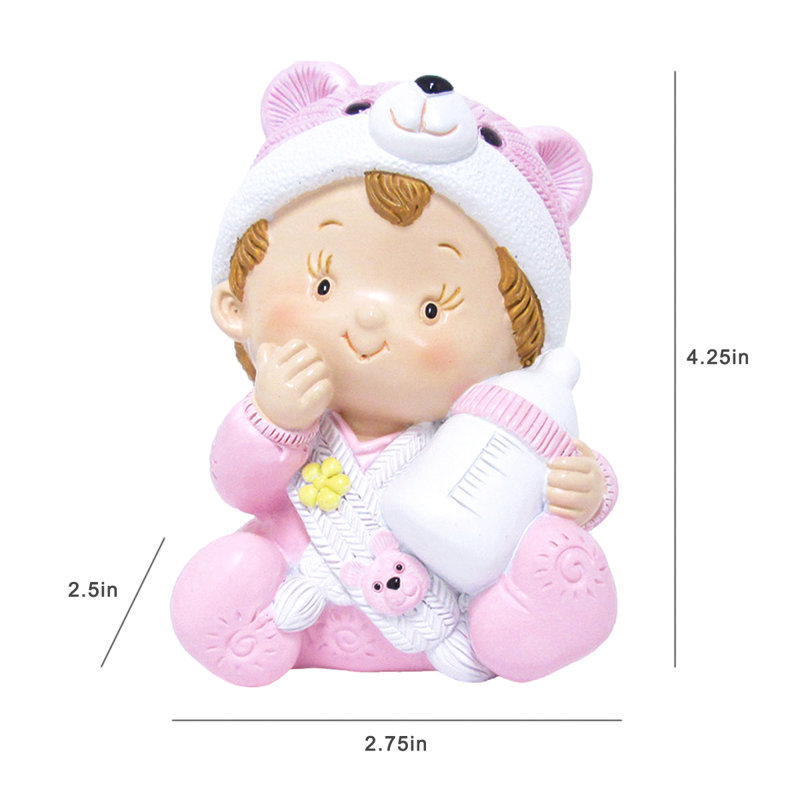 Figurine bébé fille avec bouteille