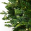 Sapin de Noël artificiel réaliste de 1,8 m (6 pi) préilluminé avec 350 lumières DEL multicolores et 9 fonctions d'éclairage