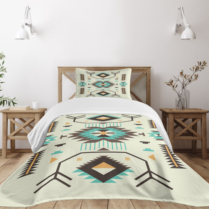 Twin White Quilted Bedspread Set with Aztec Pattern