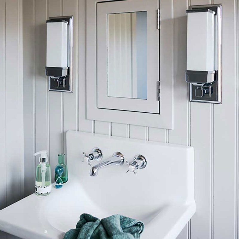 Larsen Dimmable Bath Sconce
