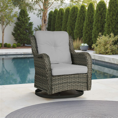 Mapleview Swivel Outdoor Lounge Chair