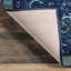 Tapis oriental bleu-1062465707