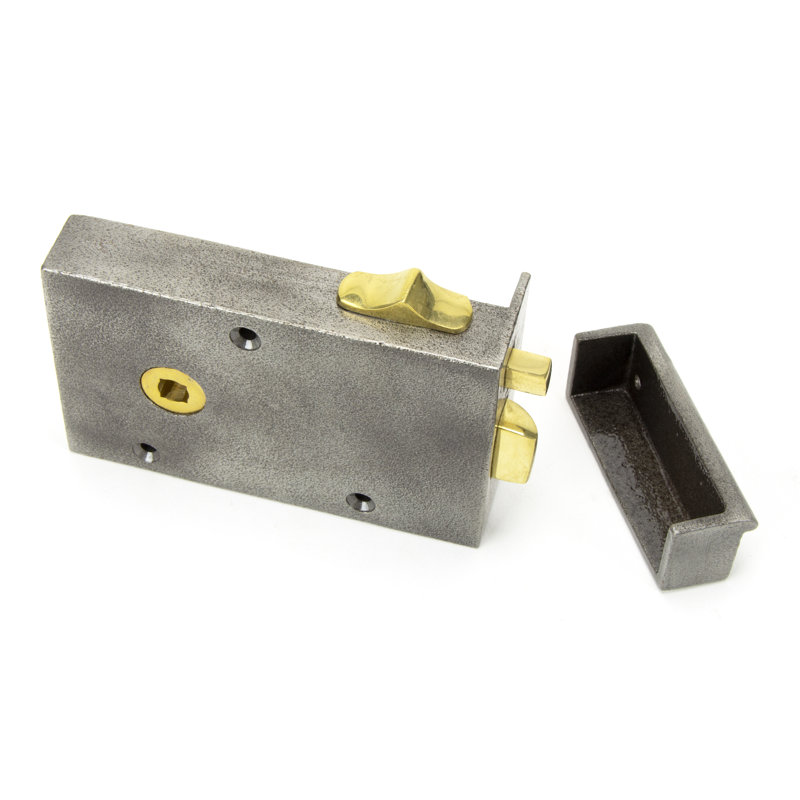 Bathroom Latch Iron