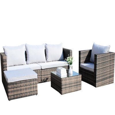 Table basse avec coussins, collection Pat