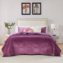 Louis Vuitton Diamond Purple Quilt Bedding Set • Kybershop