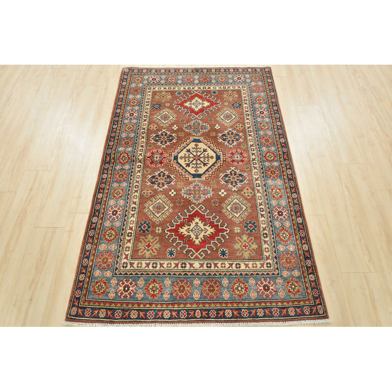 Tapis unique brun de 4 pi 2 po x 6 pi 4 po