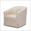 Chaise d'appoint en polyester naturel avec une fabrication durable et un design polyvalent pour les intérieurs modernes et traditionnels