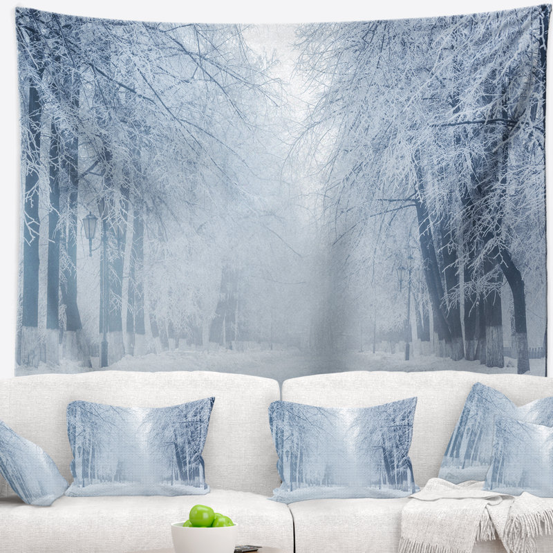 Tapisserie avec accessoires suspendus en polyester blanc routier et winter trees, H 32 po x l 39 po