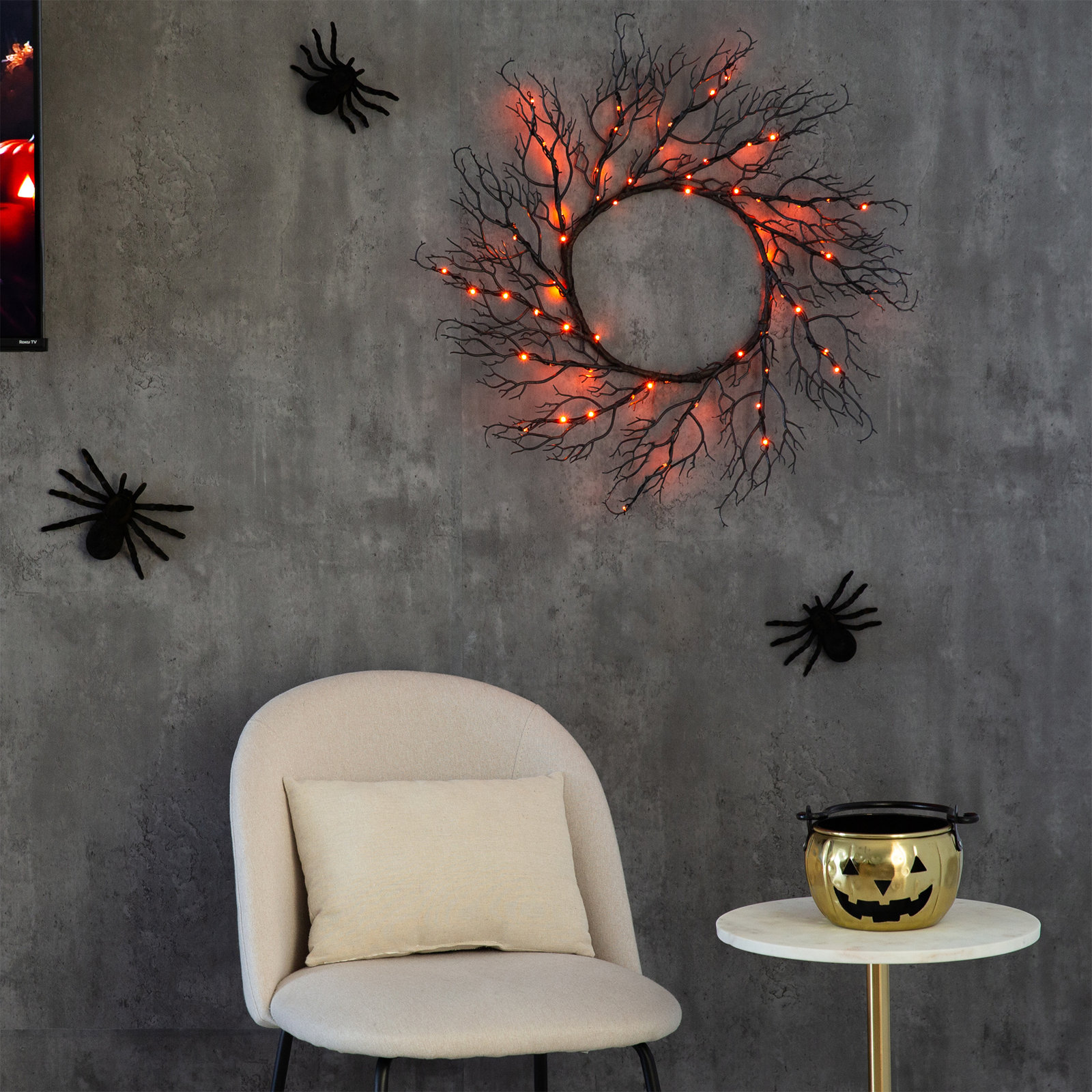 23" Pre-Lit Halloween Wreath