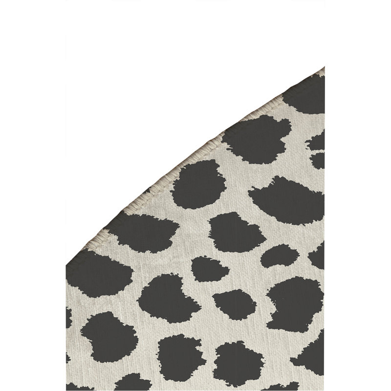 Animal Spot Non-Slip Outdoor Rug, Round 5'