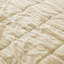 Couverture avec bordure en satin-101796776-101796780