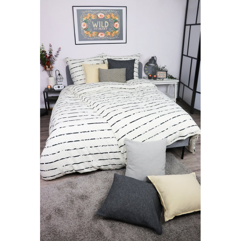 Avanelle Striped Duvet Cover Set with Pillowcases