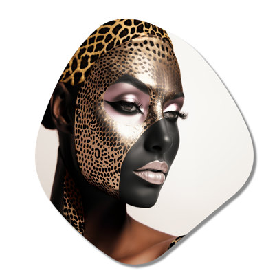Werchter - Fashion Woman Nebula Shape Asymmetric Metal Wall Art