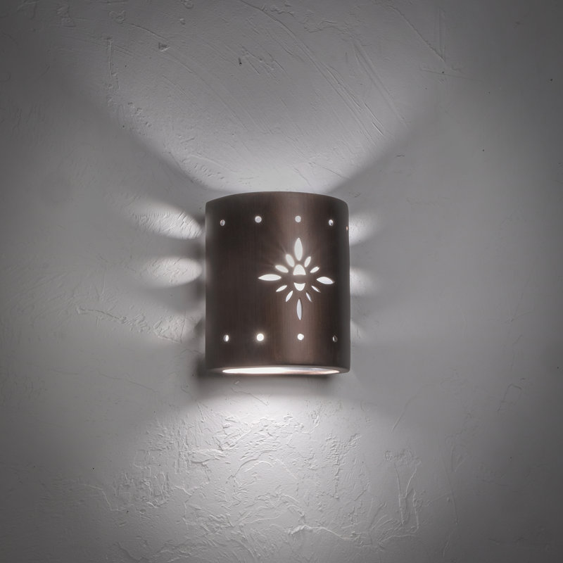 Lampe murale d'extérieur en céramique Ninamarie, ampoule DEL incluse, Cuivre huilé, H 8,5 po x l 7,5 po x P 4 po