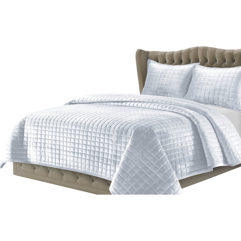 Glam Quilt, White, King Quilt + 2 King Shams