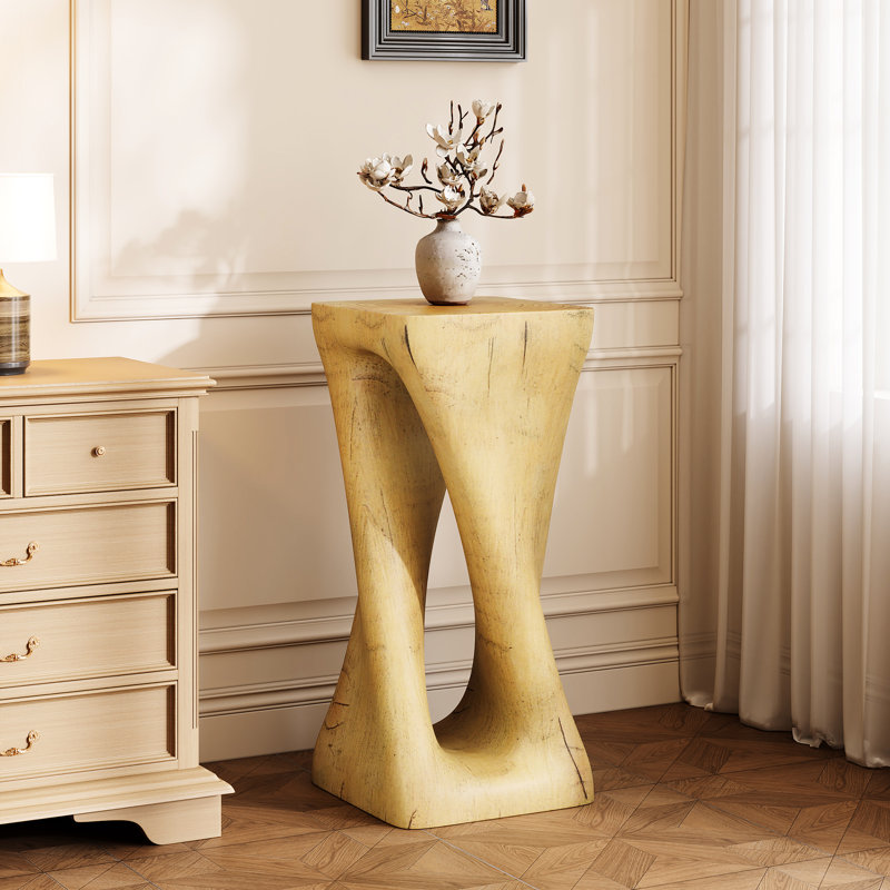 Table d'appoint d'extérieur torsadée, élément décoratif avec texture grain de bois, béton léger, pour patio, balcon, plage, couleur naturelle, aucun assemblage requis, hauteur 68 cm, largeur et profondeur 32 cm, 200