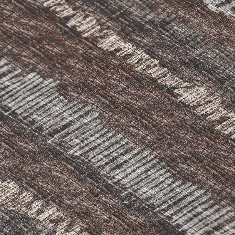 Tapis rayé tissé à la machine en brun, Rectangle de 10 pi x 14 pi