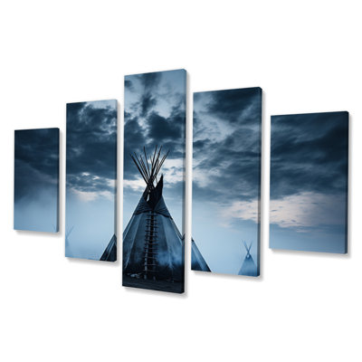Blue Tipi Whispers of Spirit - impression d'art mural amérindien - 5 panneaux