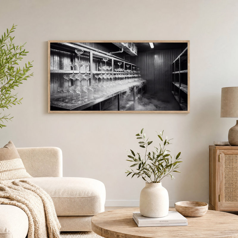 «Black and White Champagne Glasses in Frosty Freezer», art mural sur toile