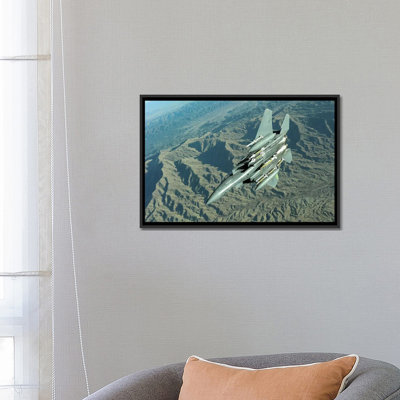 «A US Air Force F-15E Strike Eagle on a Combat Patrol over afghan», reproduction de photo sur toile