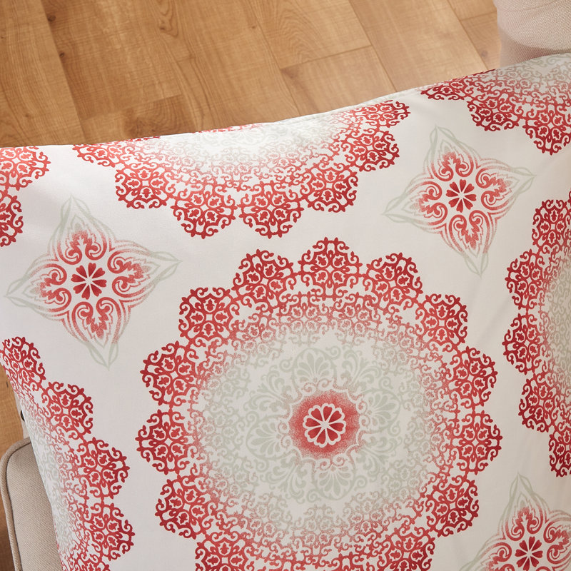 Housse de coussin en polyester Delia, Argile rouge, 20 po X 20 po
