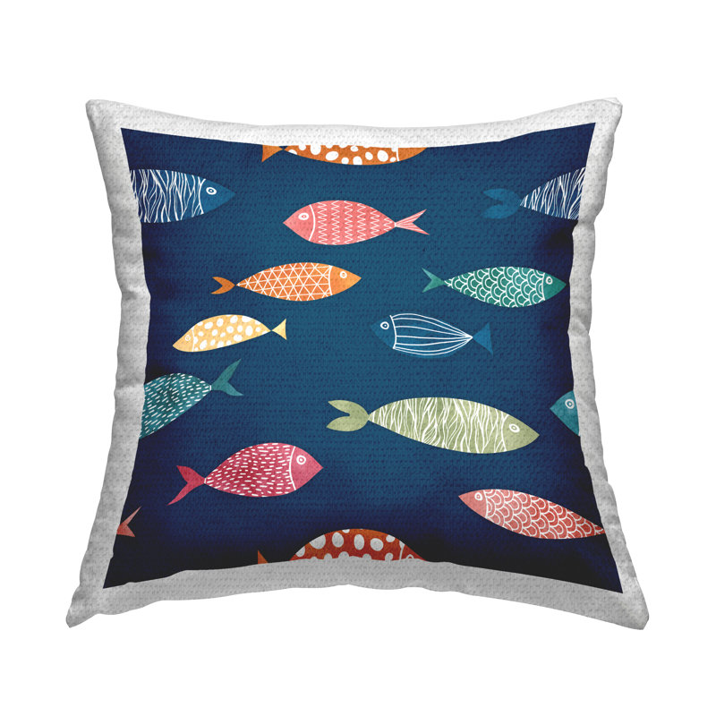 Coussin d'extérieur imprimé bleu à motifs de poissons variés par JJ Design House LLC