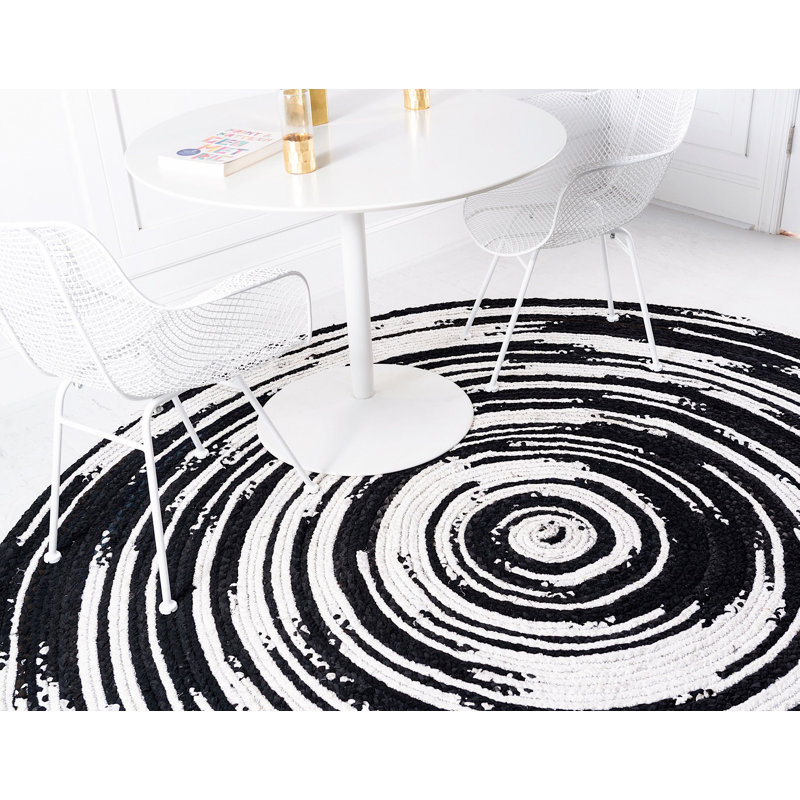 Tapis noir en coton tressé à la main Ovhoros, Rond 8 pi